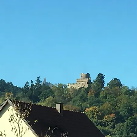 Au Pied Du Haut-koenigsbourg *